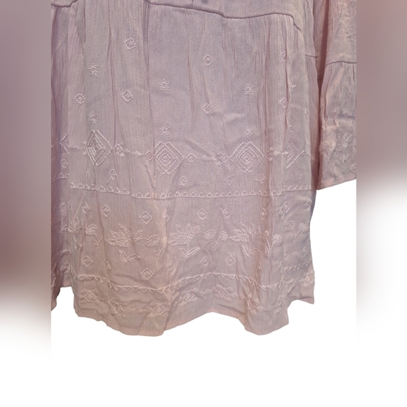 Time and Tru Pink Floral Embroidered, Lace Up Peasant Top. Size. Medium - Picture 4 of 7